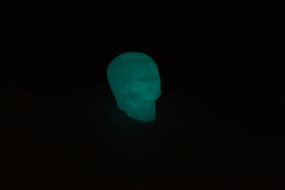 Schädel Paracord-Schlüsselband und 3D-gedruckte Glow-in-the-Dark-Perle