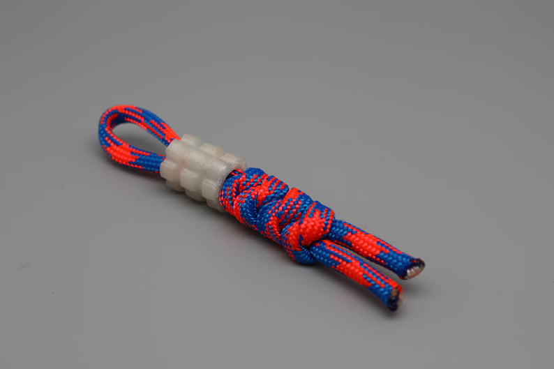 ACCESSORY Paracord lanyard and 3D-printed luminous bead
