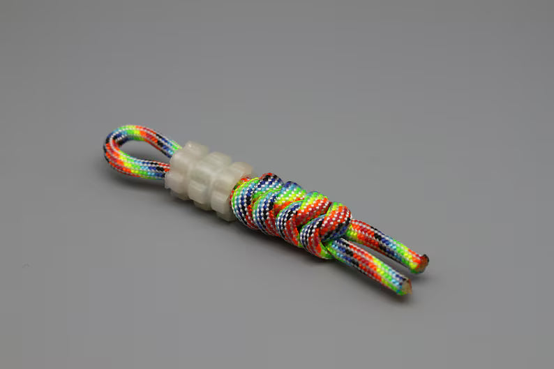 ACCESSORY Paracord lanyard and 3D-printed luminous bead