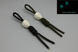 ACCESSORIES Skull paracord lanyard and 3D-printed glow-in-the-dark bead 