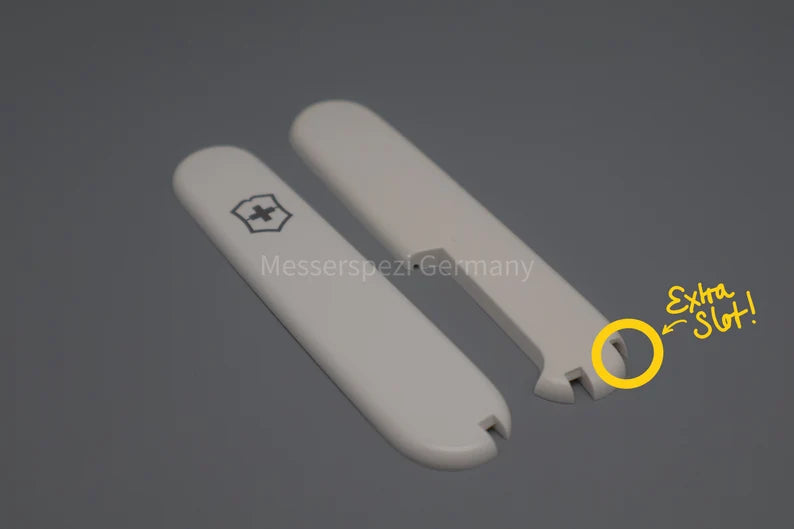 Victorinox Scales 91 mm PLUS (Equipment optional)